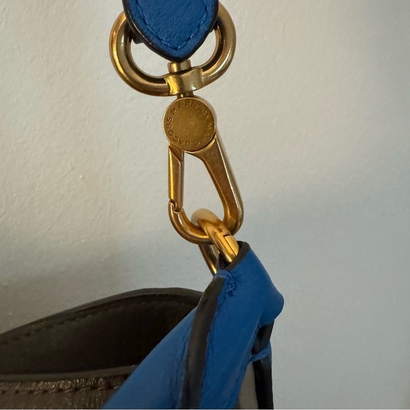 Marc by Marc Jacobs women’s crossbody leather hobo bag purse blue gray gold - Picture 6 of 15